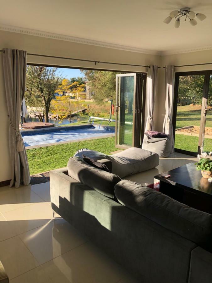 Rivendell Hotel Hartbeespoort Eksteriør billede