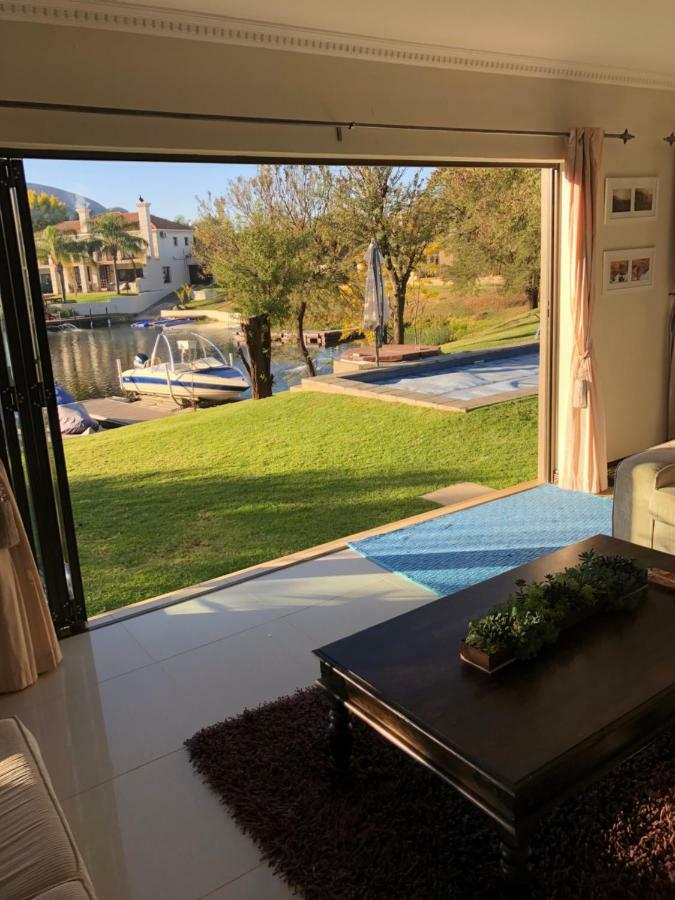 Rivendell Hotel Hartbeespoort Eksteriør billede